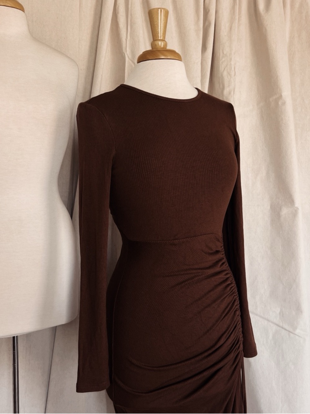 Elegant Brown Ruched Long-Sleeve Midi Dress